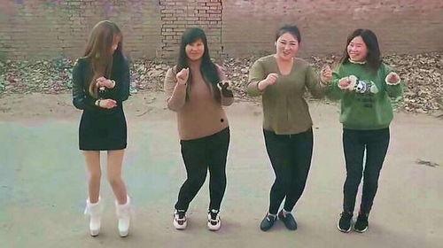 农村小媳妇爆料视频,揭秘农村生活真实一面  第1张